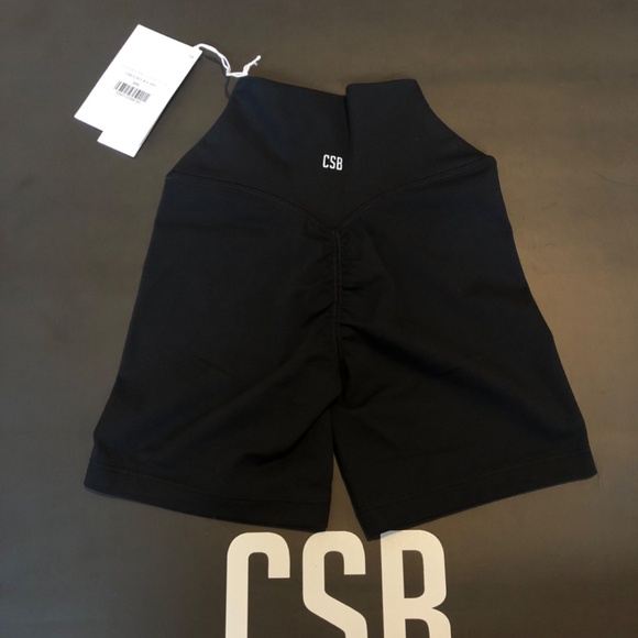 CROP SHOP BOUTIQUE  FORM INVISIBLE SCRUNCH HIGH WAIST SHORTS 5" - Picture 3 of 4